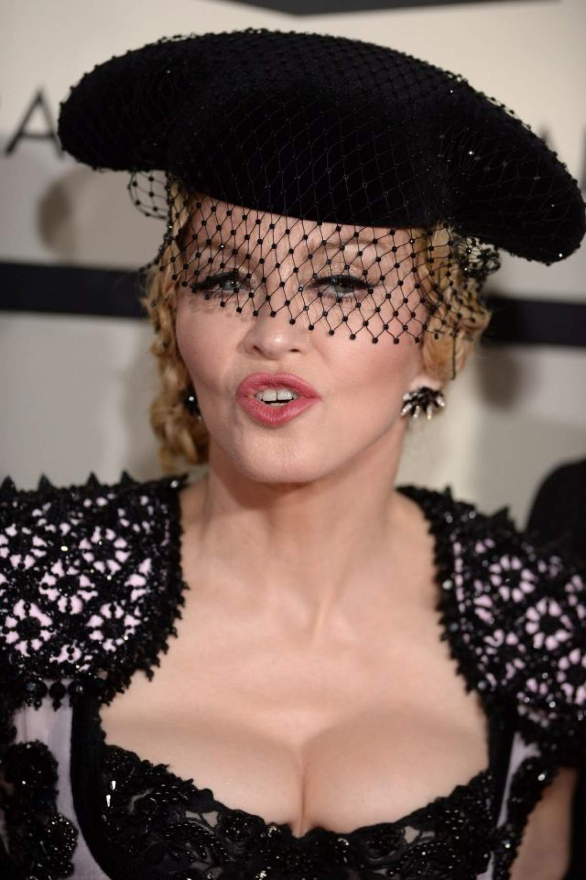 VIDEO / Madonna, confesiune şocantă! Artista şi-a învăţat fiica cum să se drogheze: "Da, am făcut-o"