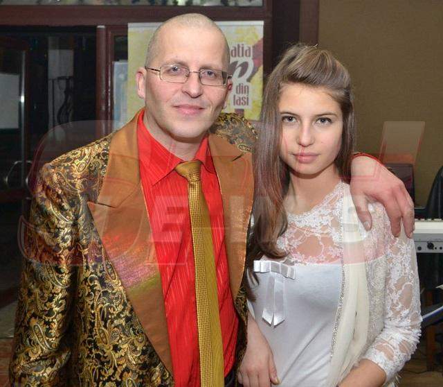 Cuvintele care i-au zdrobit sufletul tatălui fetei care a fost strangulată cu un colier!