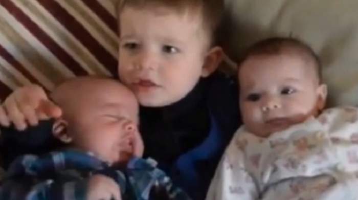 VIDEO / Tripleţii minune - s-au născut la doi ani distanţă! Cum a fost posibil aşa ceva