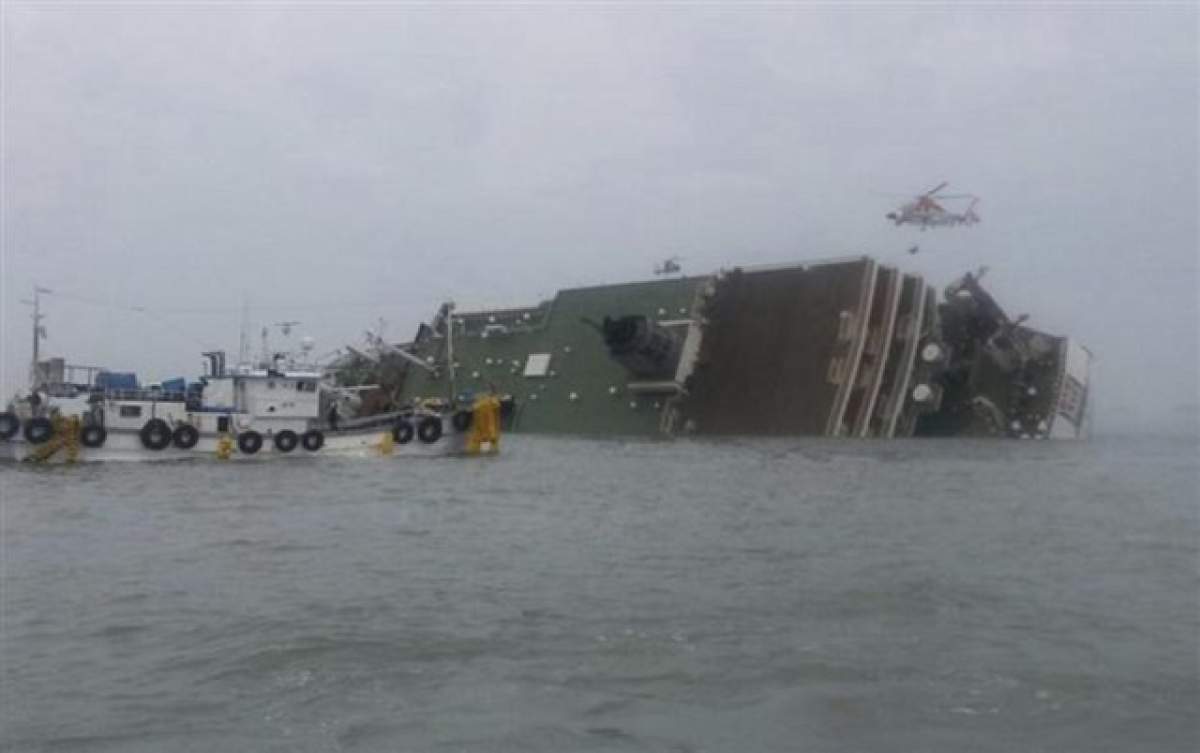 Tragedie mare! Un feribot a naufragiat, iar 21 de persoane au murit