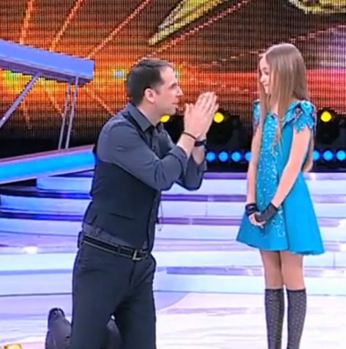 VIDEO / Surpriza care a emoționat-o până la lacrimi pe o concurentă de la "Next Star"! Ce ”cadou” i-a pregătit Dan Negru