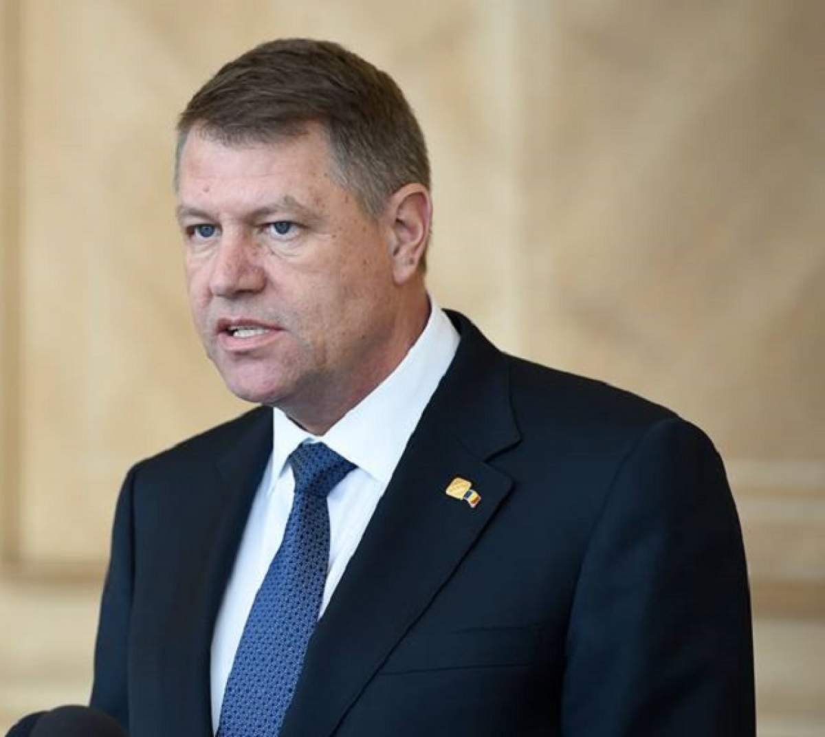 Protest extrem la porţile Cotroceniului! Preşedintele Klaus Iohannis, pus la zid