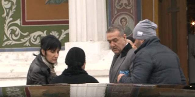 VIDEO / Primele imagini cu George Becali când a ajuns slujba de duminică