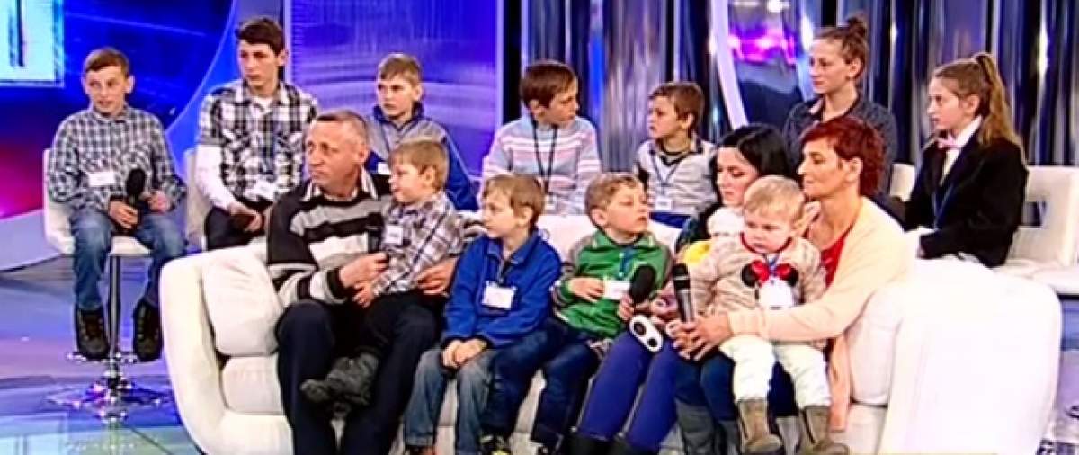 VIDEO / Mamă pentru 17 copii, eroină pentru o ţară întreagă: "Ne descurcăm greu!"