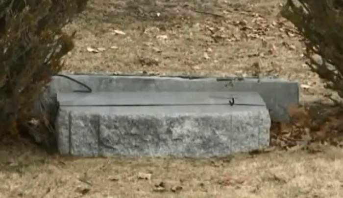VIDEO / Uluitor! Un bărbat a murit, în timp ce decora mormântul soacrei lui