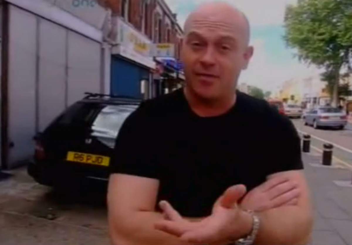 Actorul Ross Kemp a devenit tătic! Actuala soţie a născut un băieţel