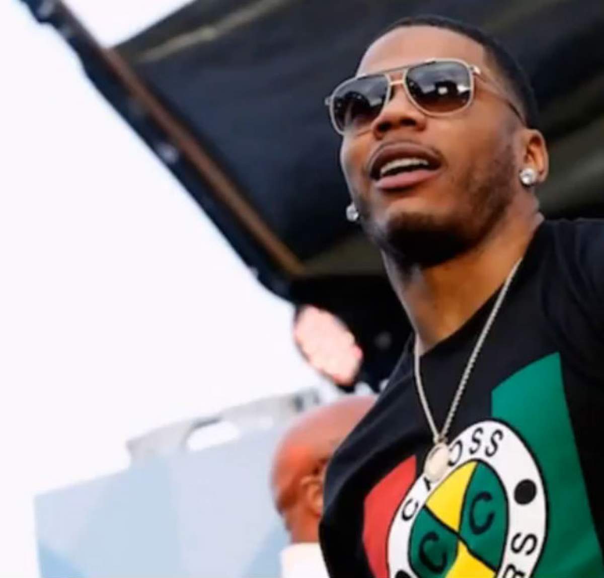 Nelly, unul dintre cei mai cunoscuți rapperi, a fost arestat pentru posesie de droguri