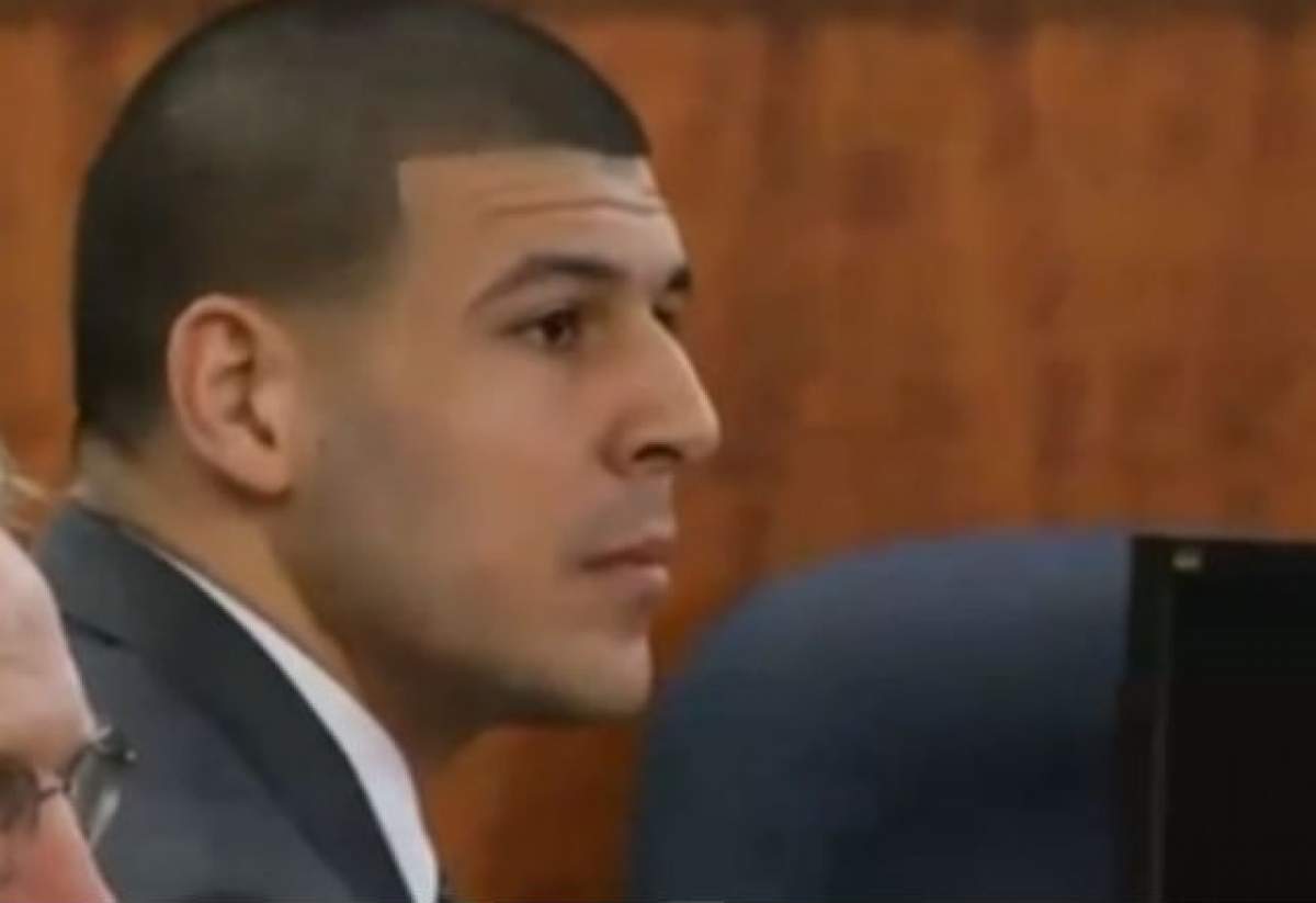 VIDEO/ S-a dat sentinţa! Fostul jucător de fotbal american Aaron Hernandez, condamnat la închisoare pe viaţă pentru crimă