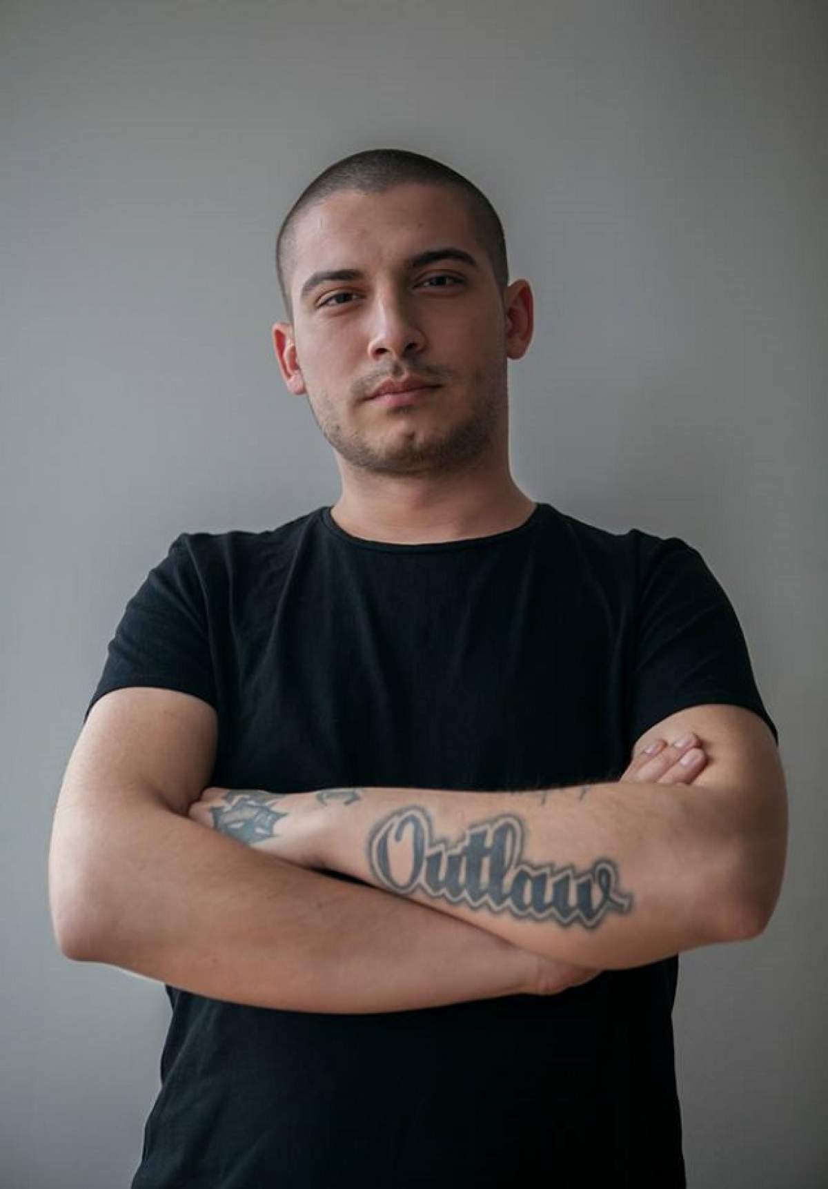 VIDEO / Nu credea că i se va întâmpla asta vreodată! Ce a păţit Cocoon Kills