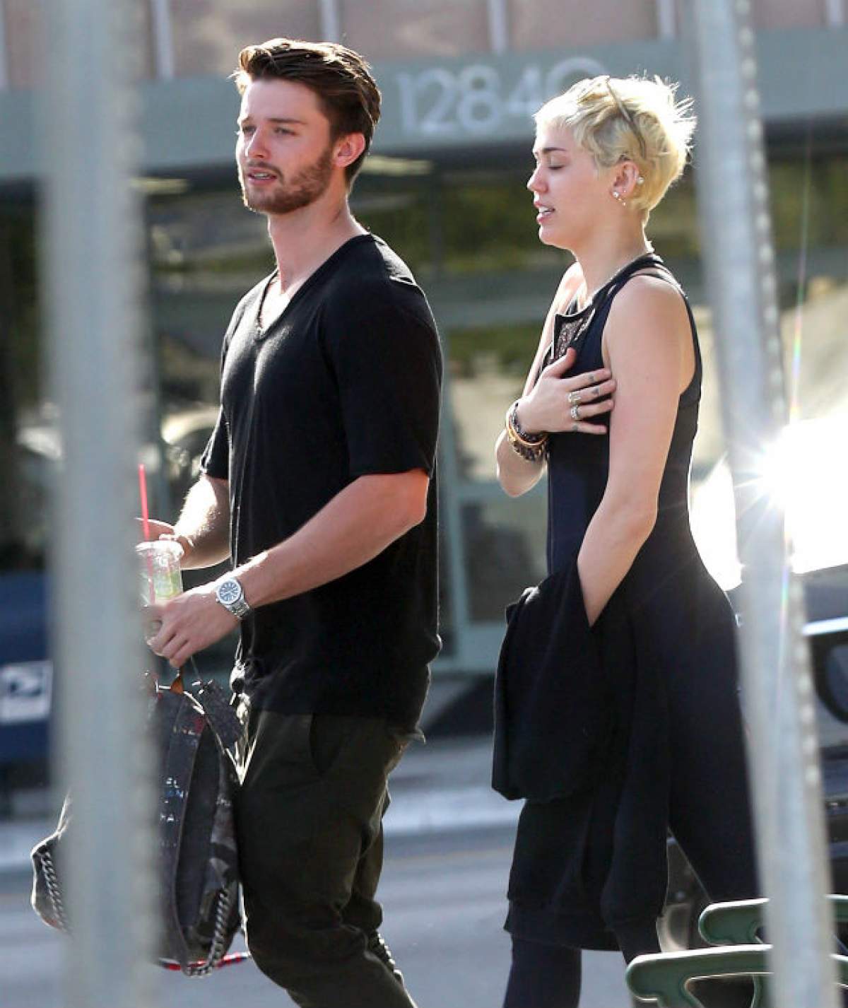 Miley Cyrus şi fiul lui Arnold Schwarzenegger şi-au spus adio!