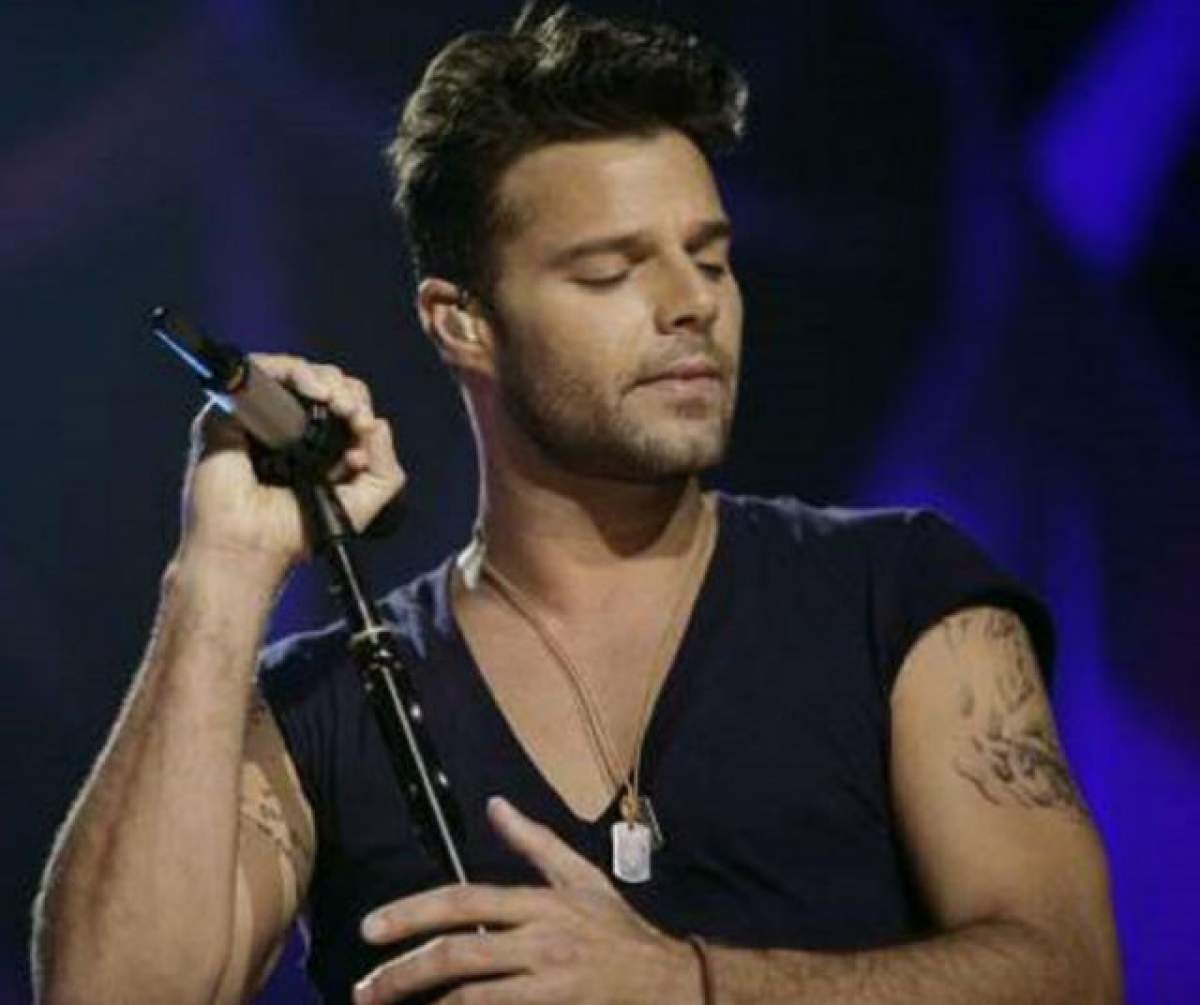 Ricky Martin, tătic! Imagini de la prima baie a copilului său