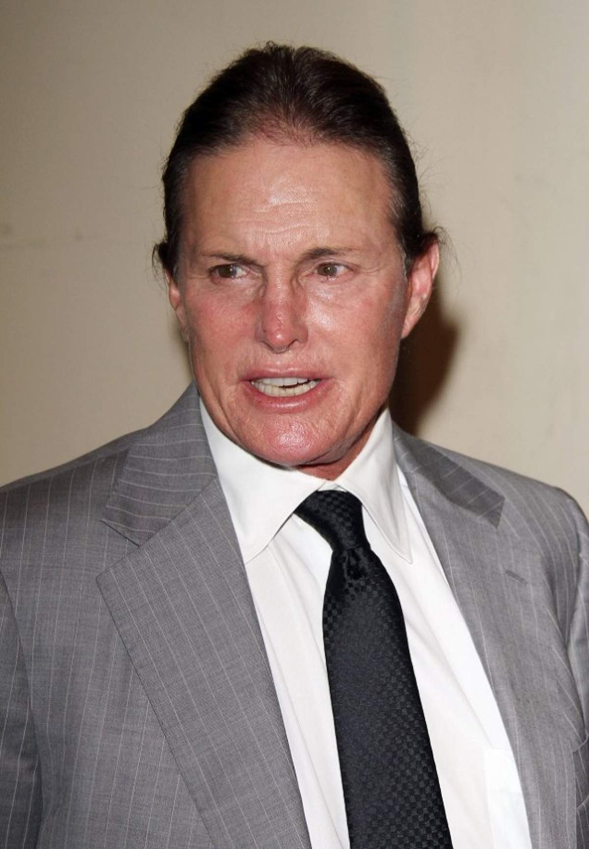 Bruce Jenner a recunoscut că e transsexual: "Mă văd ca pe un bărbat macho, dar eu sunt femeie"