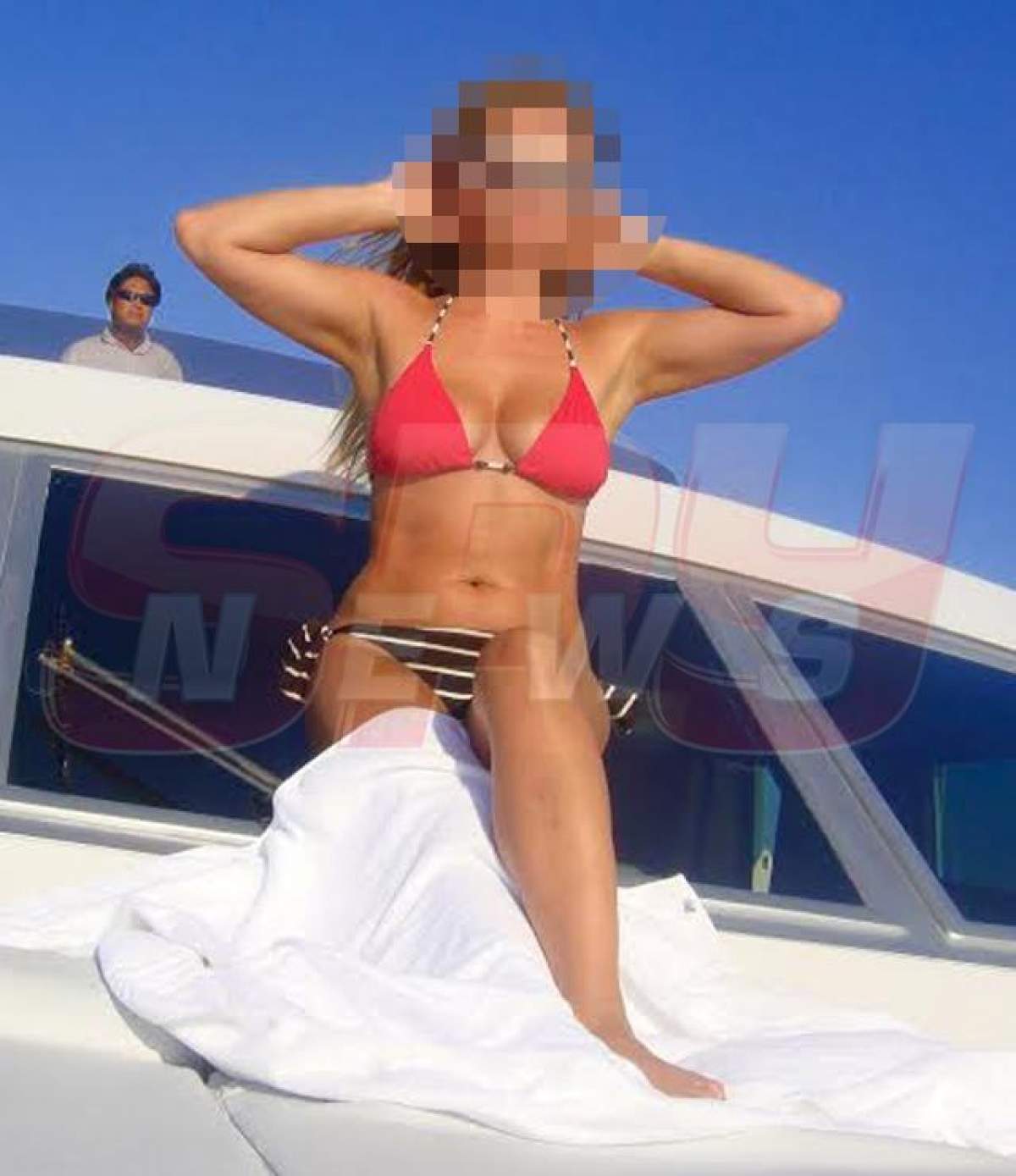 A pozat topless pe yacht, dar cineva i-a tăiat sânii! Imagini EXPLICITE cu o actriță celebră de la noi