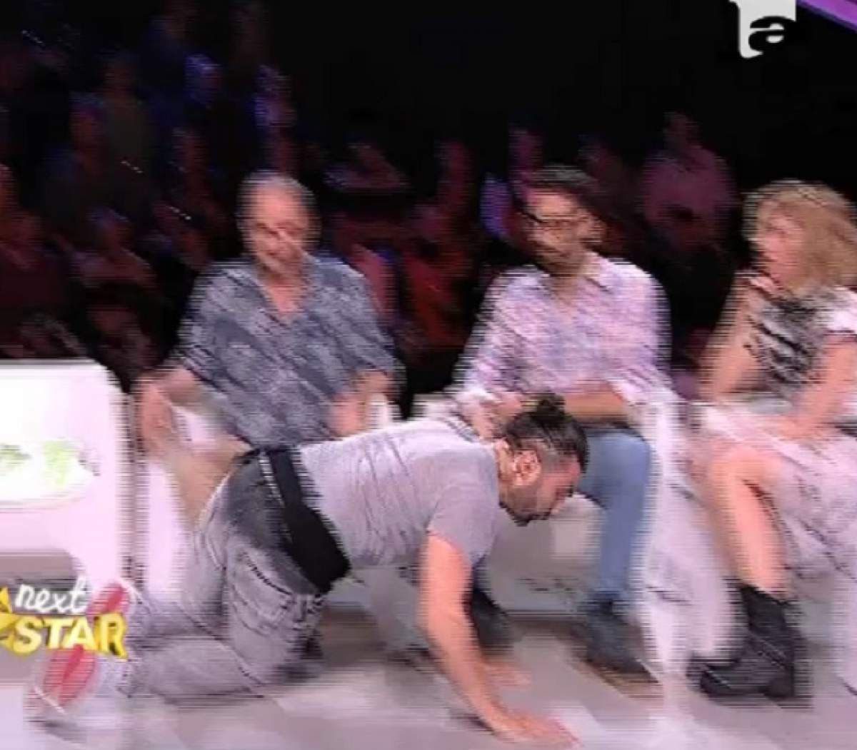 Pepe, accident în direct la "Next Star"! Artistul a luat o căzătură de zile mari