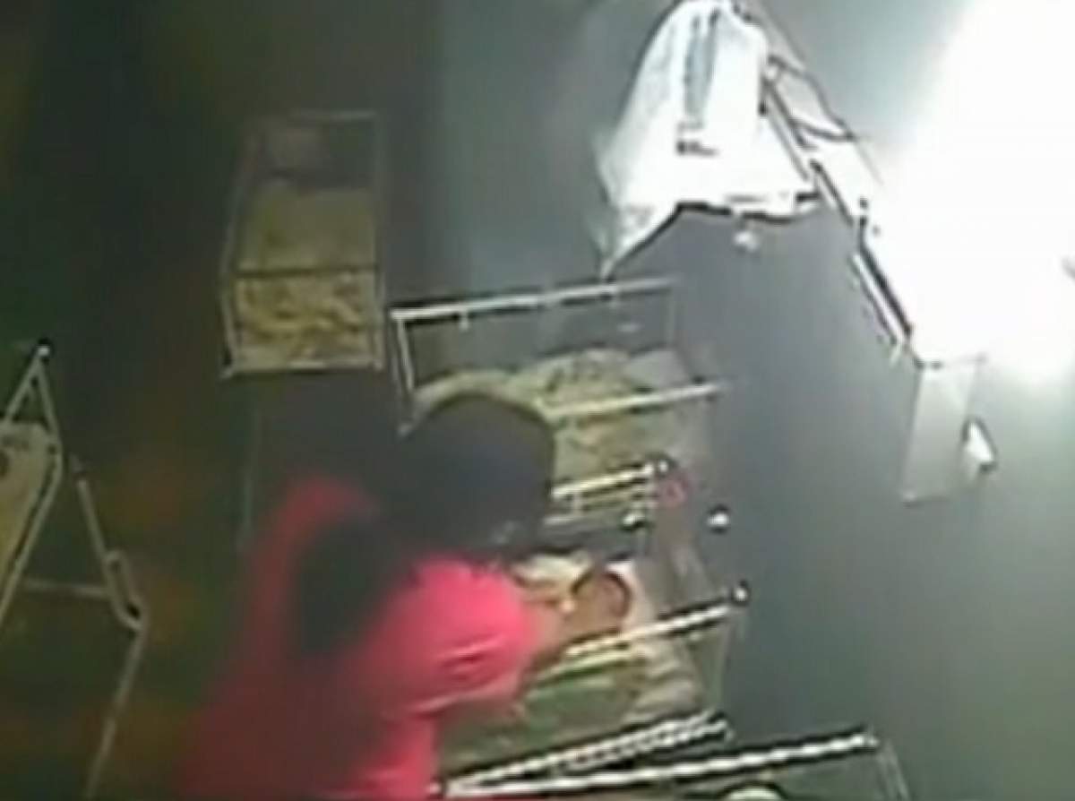 VIDEO / Șocant! Un nou-născut a fost bătut de o asistentă, ca un sac de box