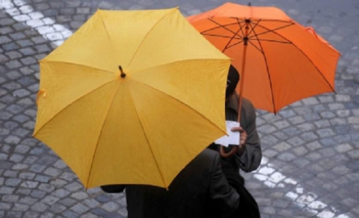 PROGNOZĂ METEO: Se întorc ploile! Cum va fi vremea LUNI şi MARŢI?