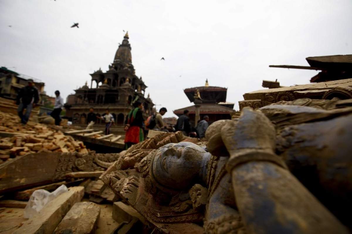 Un nou cutremur a lovit Nepalul! A avut o magnitudine de 7.3 pe scara Richter