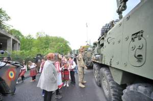 GALERIE FOTO/ Spectacol de zile mari - 400 de militari americani, cu tancuri de la Constanţa la Braşov