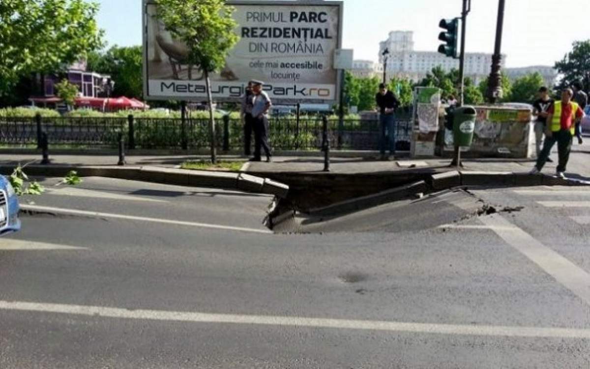 Circulaţia închisă în zona Podului Izvor din Capitală, după ce strada s-a rupt! Vezi rutele ocolitoare