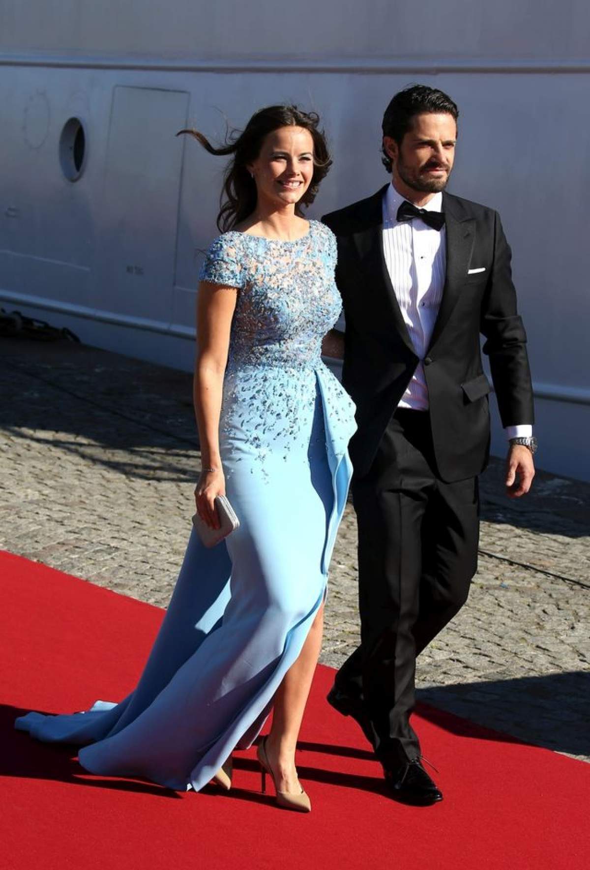 VIDEO / Prinţul Carl Philip al Suediei s-a căsătorit cu fostul model Sofia Hellqvist