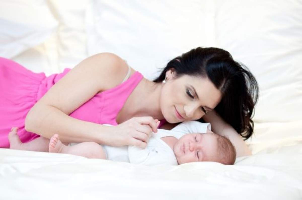Ellie White: 7 sfaturi pentru mămici, în primele săptămâni dupa naştere