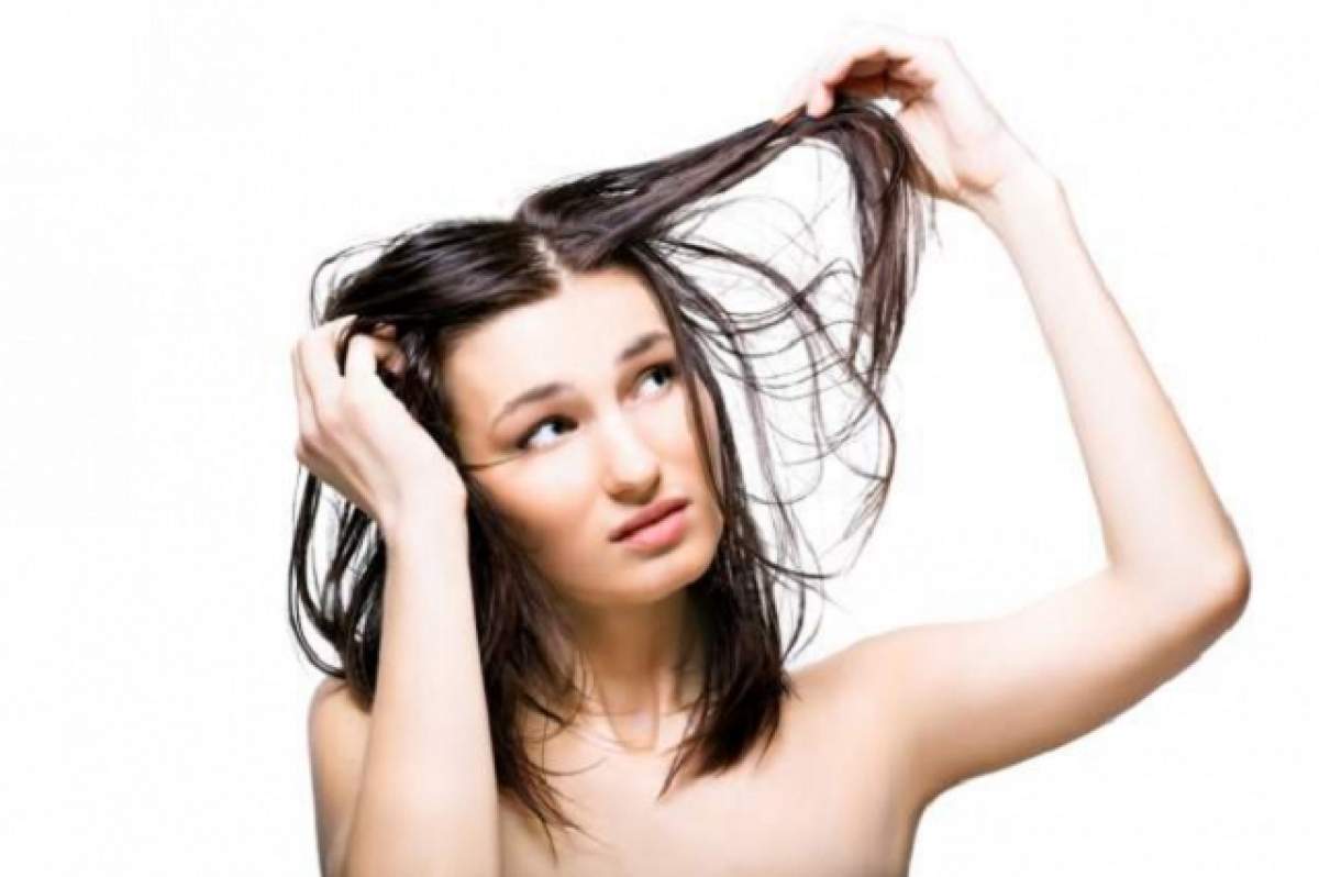 Ingredientele din bucătărie pot face minuni! Cum să înlături excesul de sebum din păr fără să folosești șamponul?