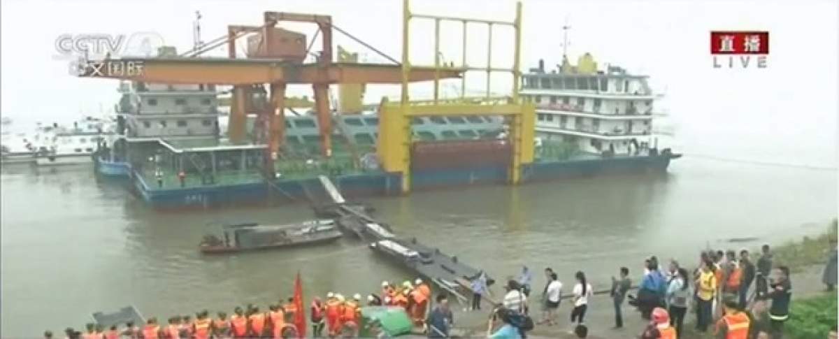 Accident şocant! Peste 450 de persoane au fost date dispărute după ce o navă de croazieră s-a răsturnat
