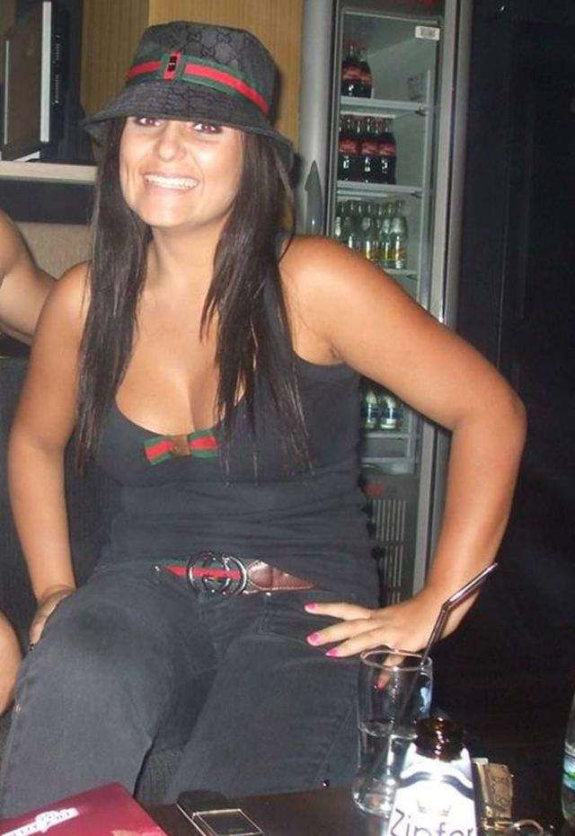 Uite cum arată Bianca Rus în costum de baie. A slăbit sau s-a îngrăşat? Vouă cum vi se pare?