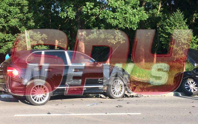 Iubita unui milionar celebru, implicată într-un accident! Avem imagini de la faţa locului!
