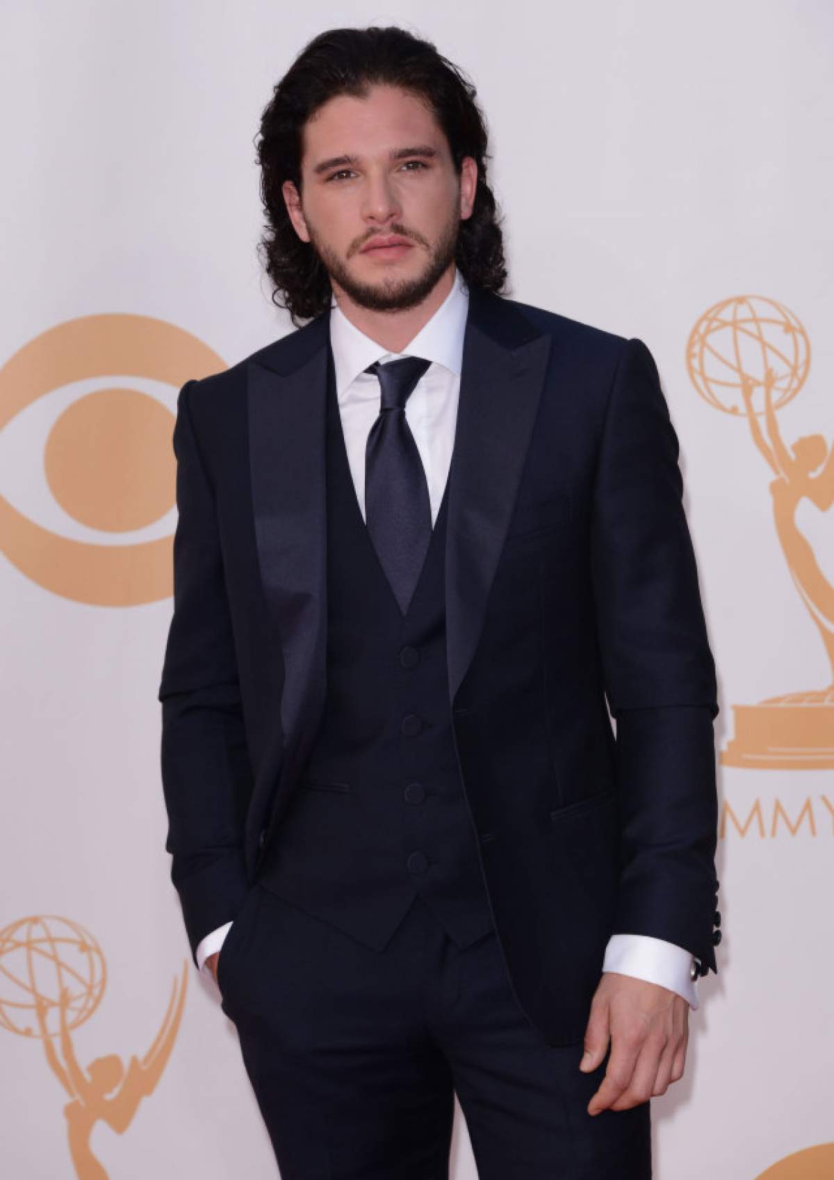 Admiratoarele vor fi înnebunite! Kit Harington, îndrăgitul actor din "Game of Thrones", va veni în România