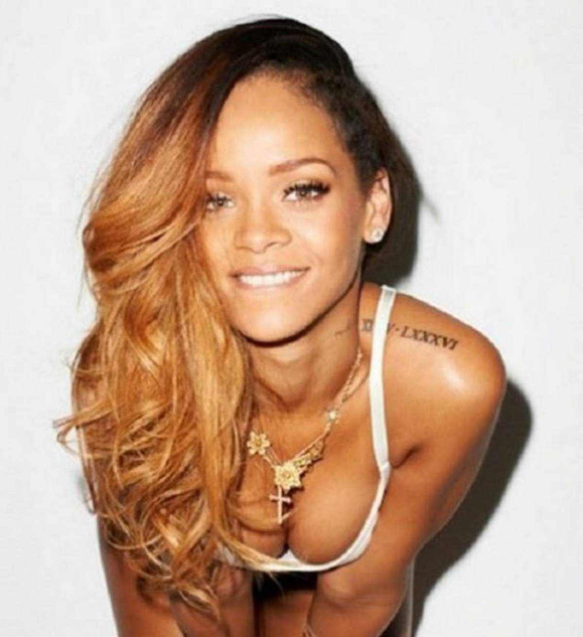 VIDEO/ Un nou cuplu? Rihanna a fost surprinsă în compania fotbalistului Karim Benzema