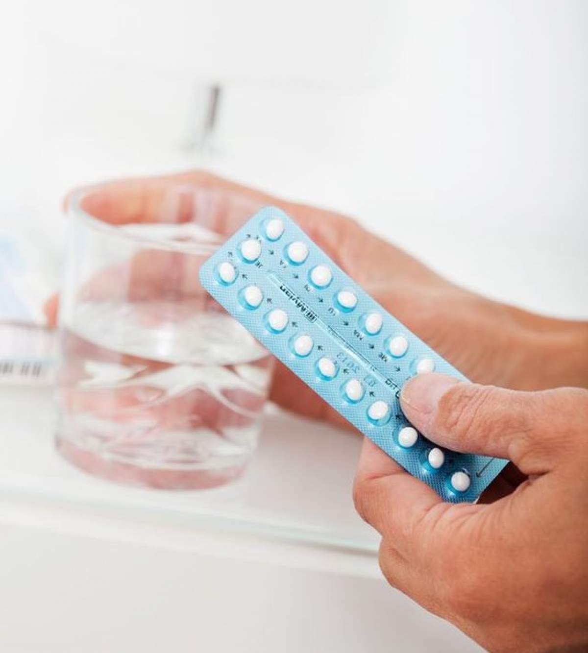 ÎNTREBAREA ZILEI - JOI: Ce efecte au pastilele contraceptive asupra creierului femeilor?