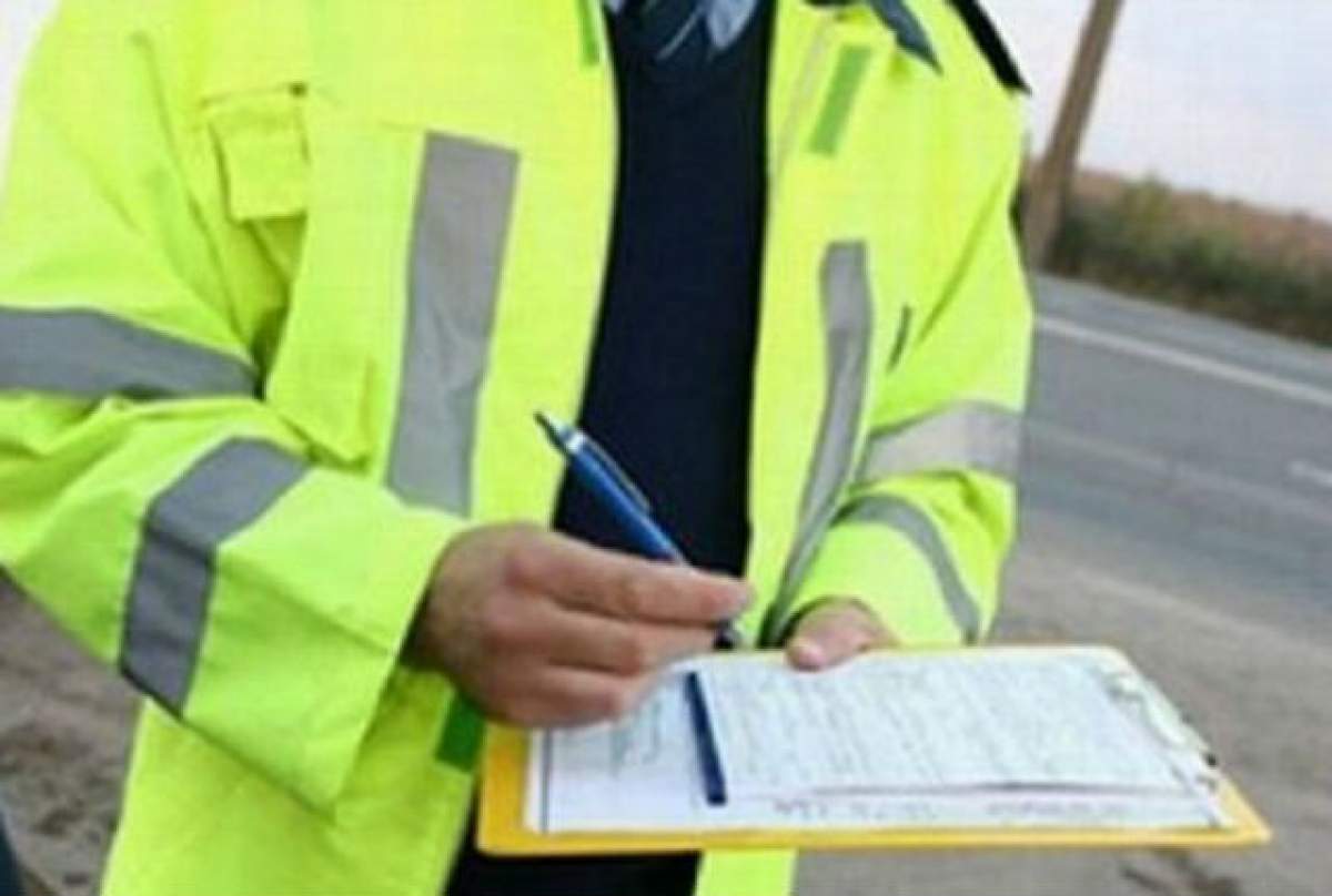 Gramatica face diferenţa! Cum a reuşit o tânără să scape de amenda poliţiştilor