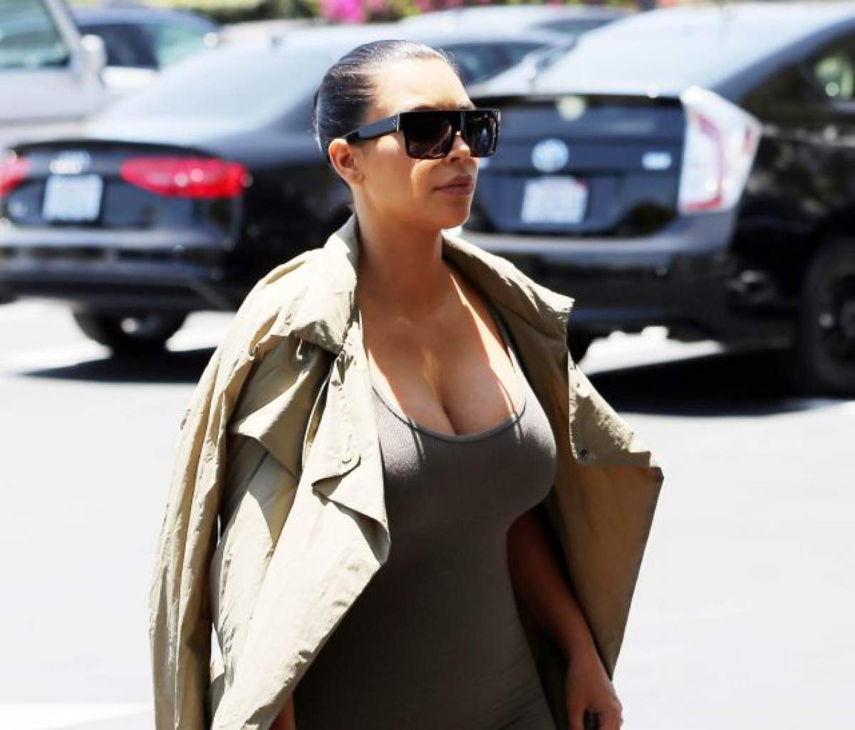 FOTO / Kim Kardashian a luat proporţii semnificative din cauza sarcinii! Uite cum arată diva acum!
