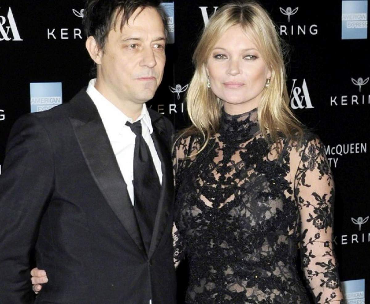 Veste şoc la Hollywood! Kate Moss şi Jamie Hince, la un pas de divorţ