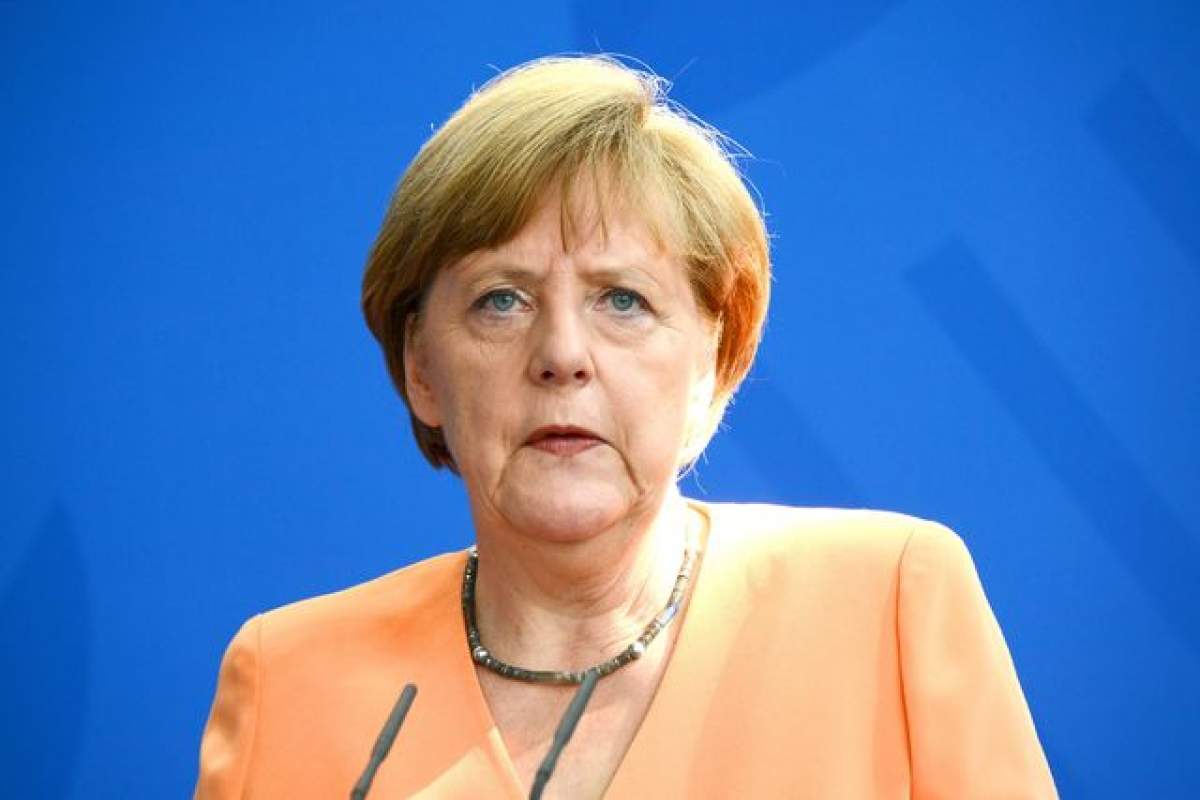 A căzut sub masă! Angela Merkel a leșinat la operă