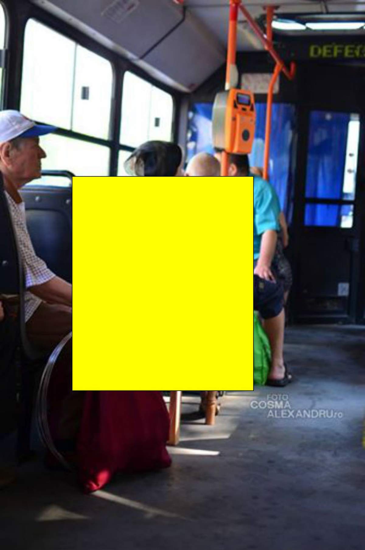 Ingeniozitatea românilor nu are limită! O pensionară a găsit o metodă INEDITĂ prin care reuşeşte să aibă mereu loc în autobuz