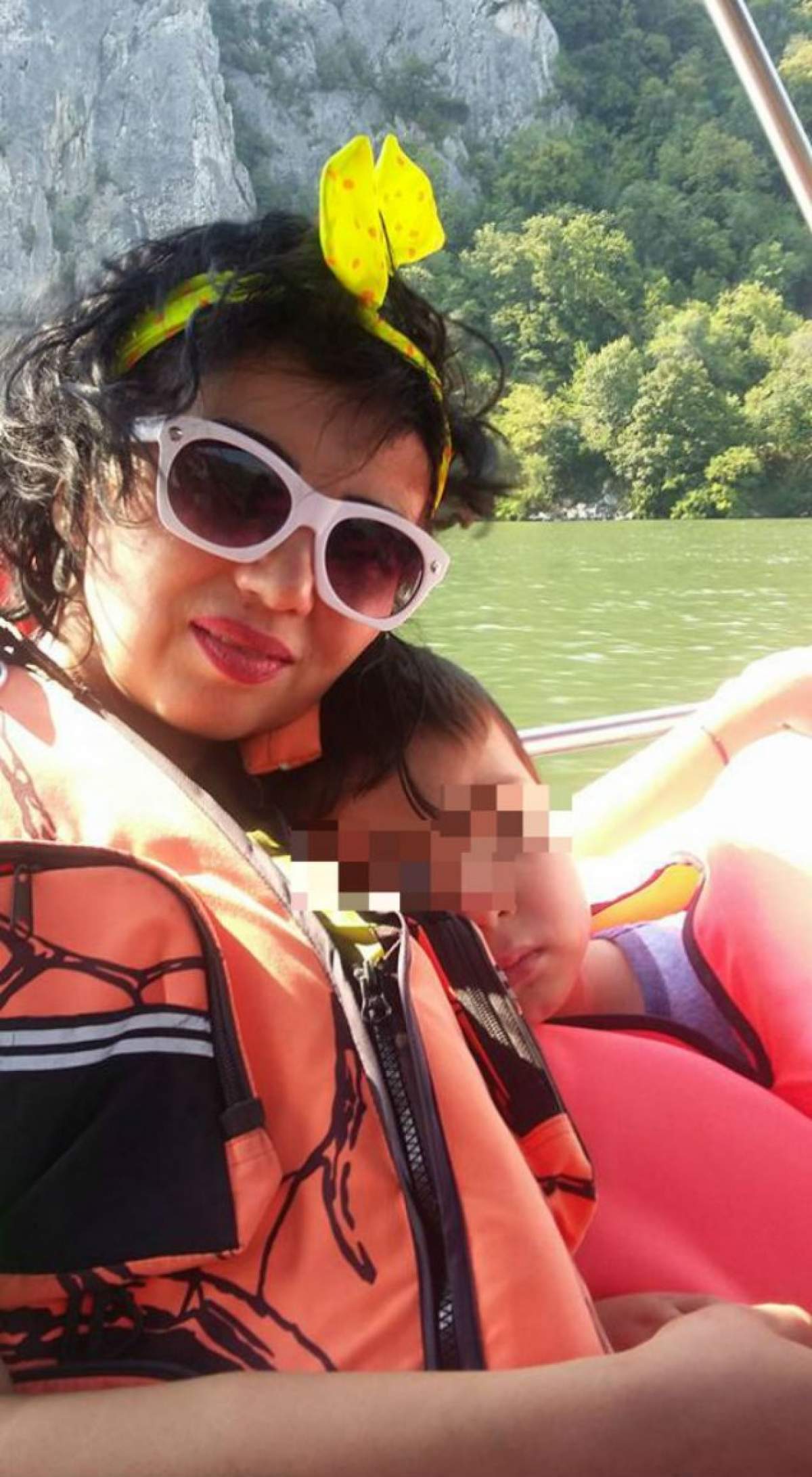 Adriana Bahmuţeanu, în vacanţă cu cei doi copii! Uite cum s-au distrat