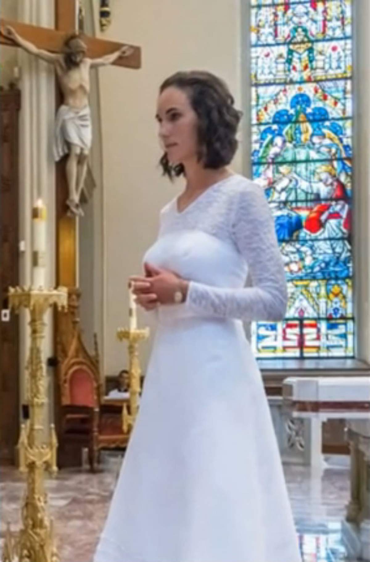 VIDEO / O "virgină consacrată" s-a măritat cu Iisus! Sute de oameni s-au strâns să vadă ceremonia. Toţi au rămas fără cuvinte când mireasa a spusa "DA"