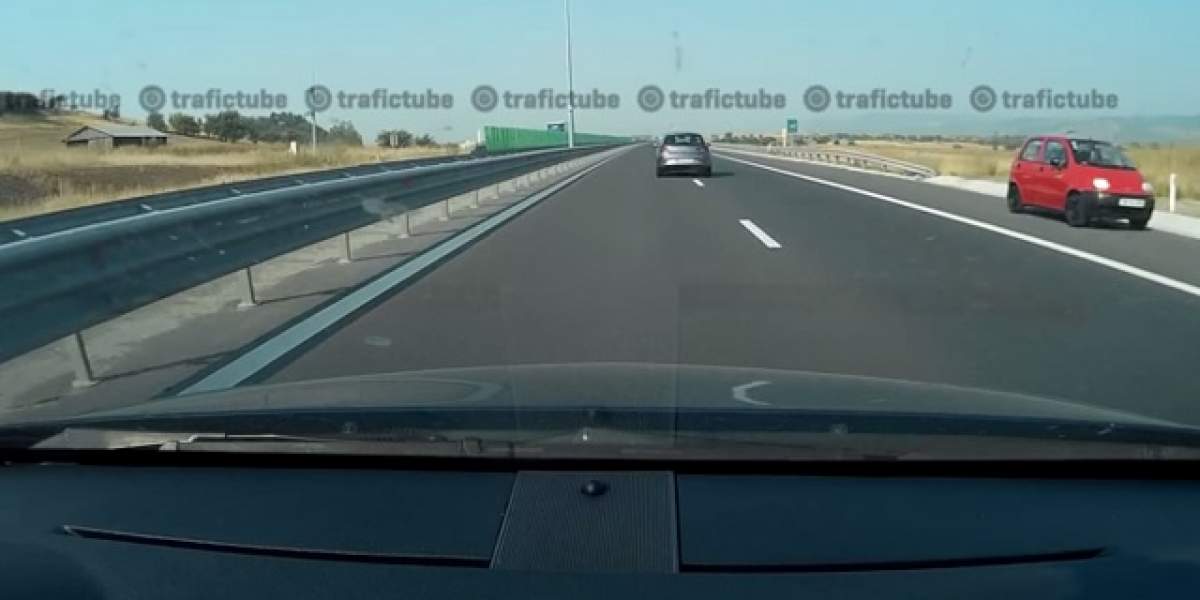 VIDEO / Şoferii au rămas mască atunci când au văzut aşa ceva pe autostradă!