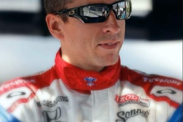 VIDEO ŞOCANT / Pilotul britanic Justin Wilson a murit după ce o bucată din maşina adversarului l-a lovit în cap