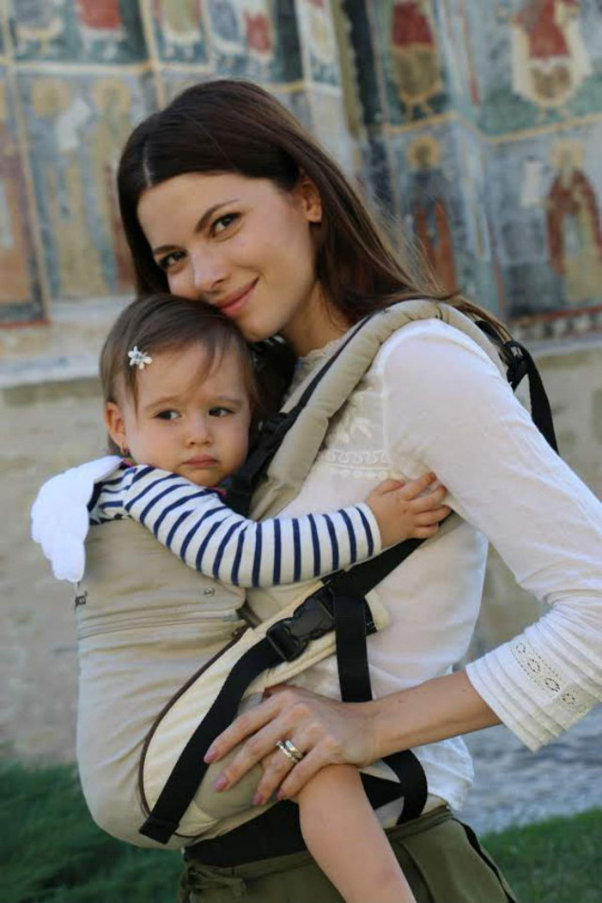 FOTO / Prezentatoarea de la Antena 1 Anca Lungu, vacanţă cu fiica ei! Ce mult a crescut Natalia