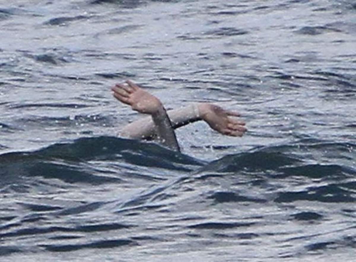 Tragedie pe litoral! Doi turişti s-au înecat la Costineşti şi Olimp