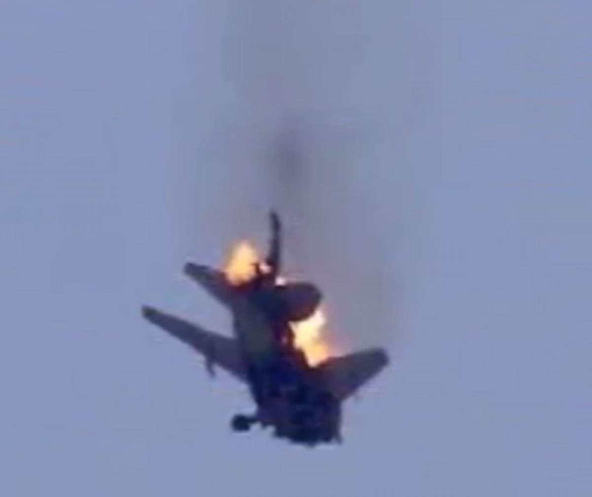 VIDEO / Un avion militar s-a prăbuşit într-o piaţă din Siria! Cel puţin 12 oameni au murit