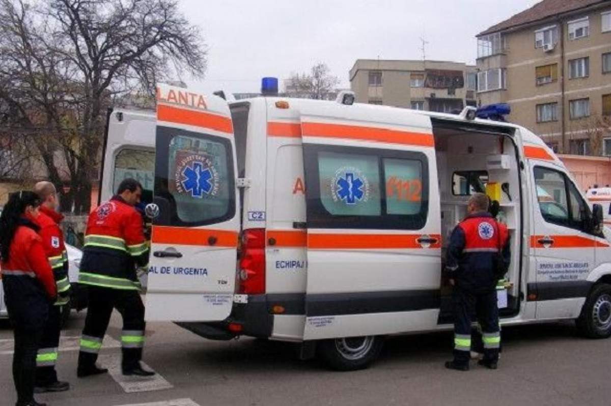 Accident grav în Cluj! Un bărbat a adormit la volan și s-a izbit de un cap de pod
