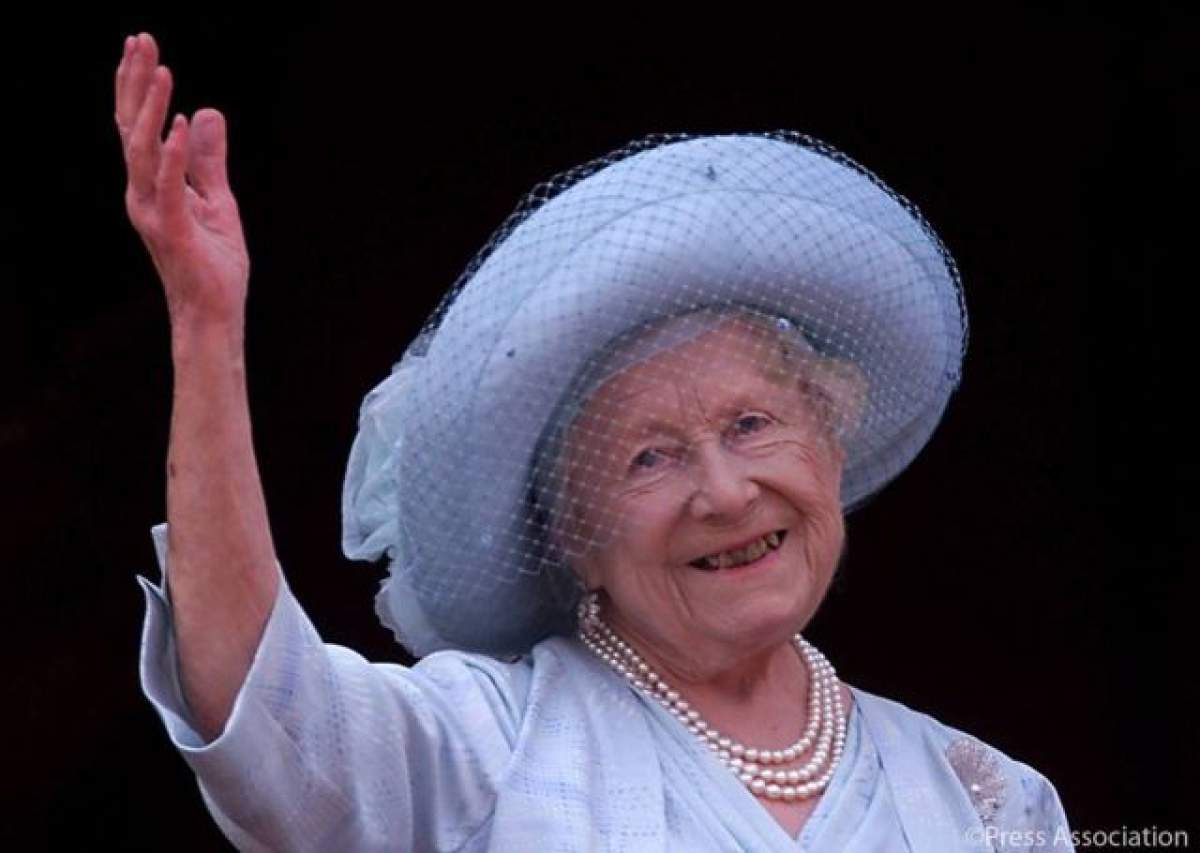 FOTO / Imagini de colecţie! Cum arăta regina Marii Britanii în tinereţe