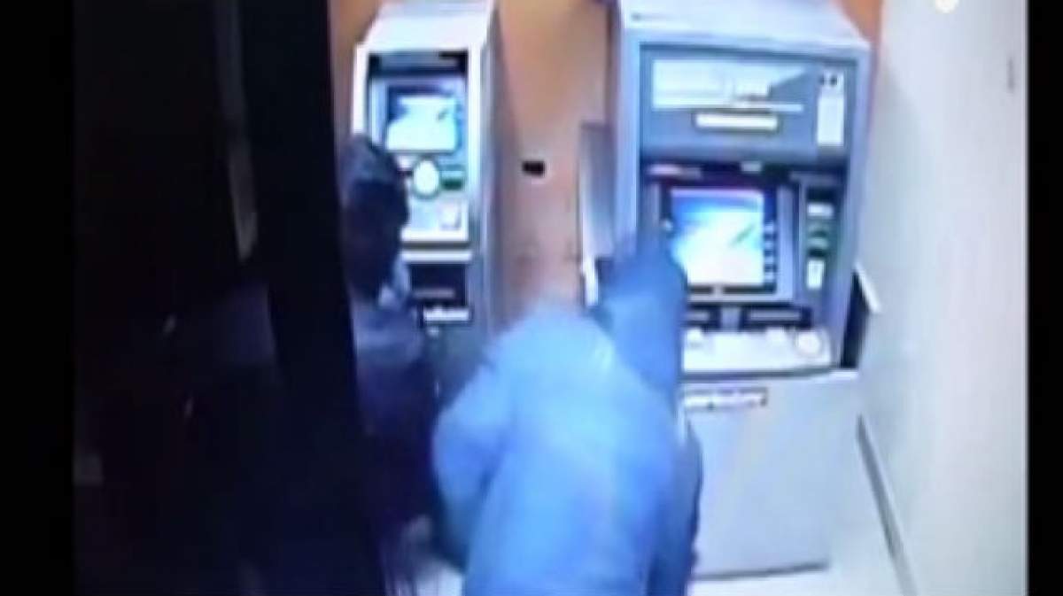 Jaful momentului! Patru indivizi au furat un bancomat din Capitală în doar 60 de secunde