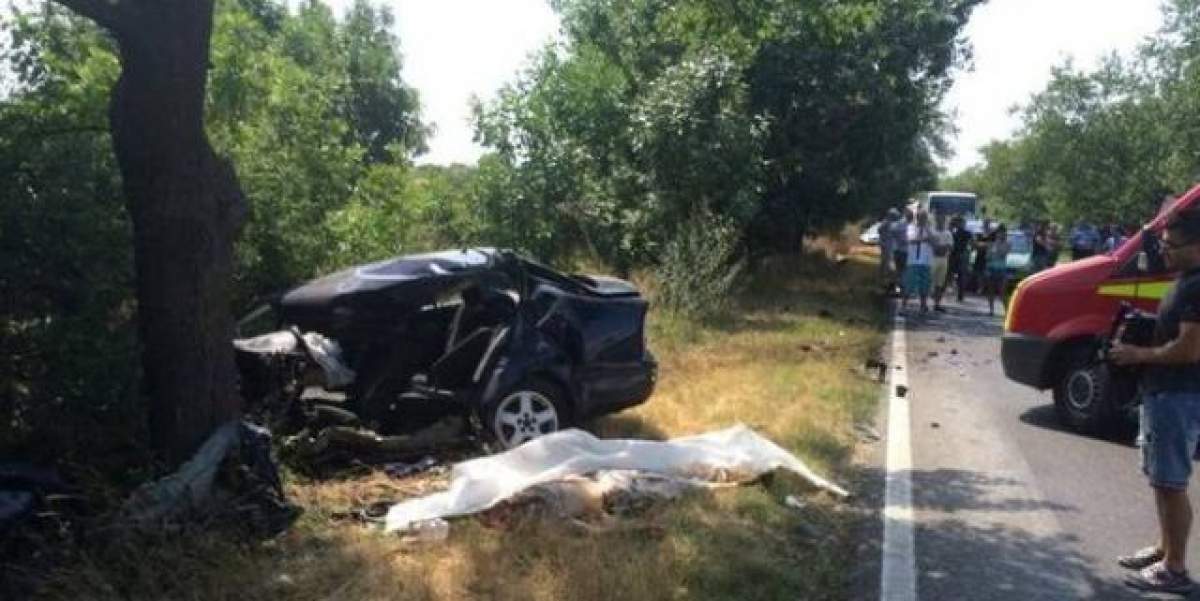 VIDEO / Un şofer a murit decapitat, după ce a intrat cu maşina într-un TIR, pe DN 69