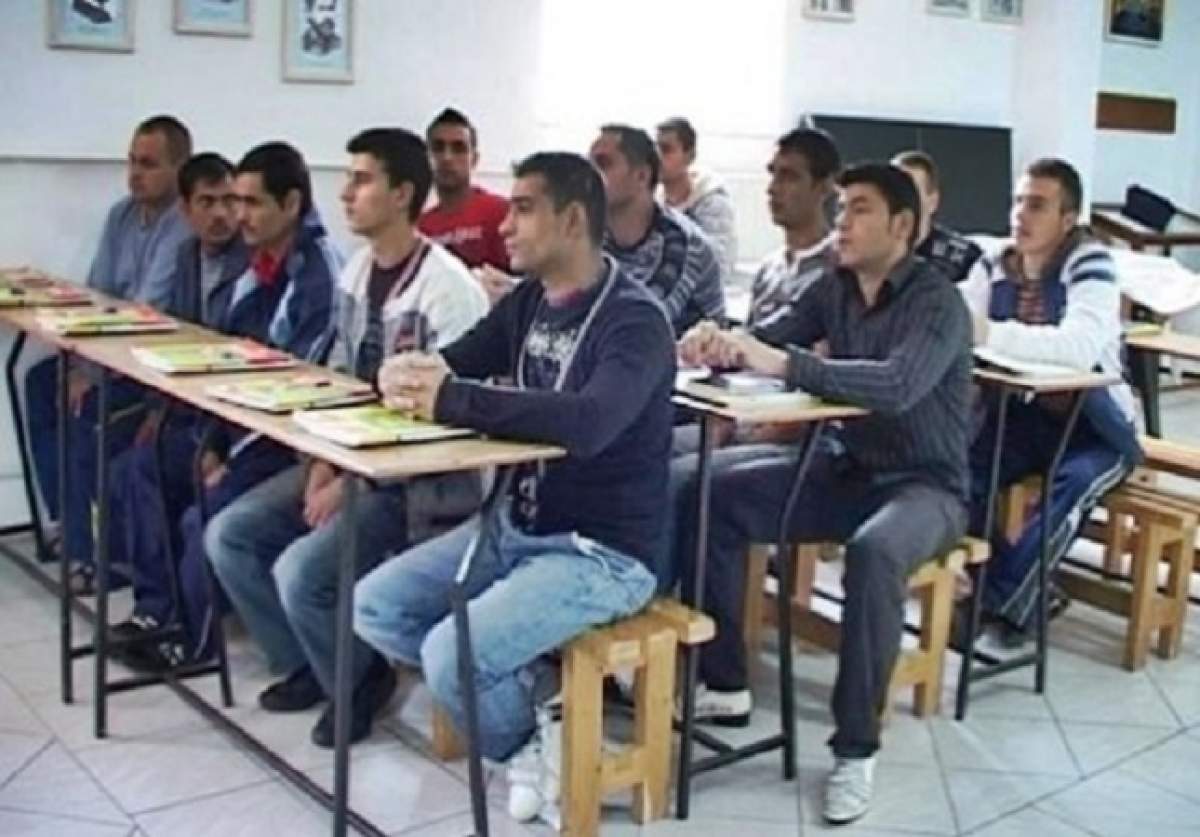 A început şcoala şi în puşcării! Cel mai tânăr elev are 15 ani şi este înscris în clasa I
