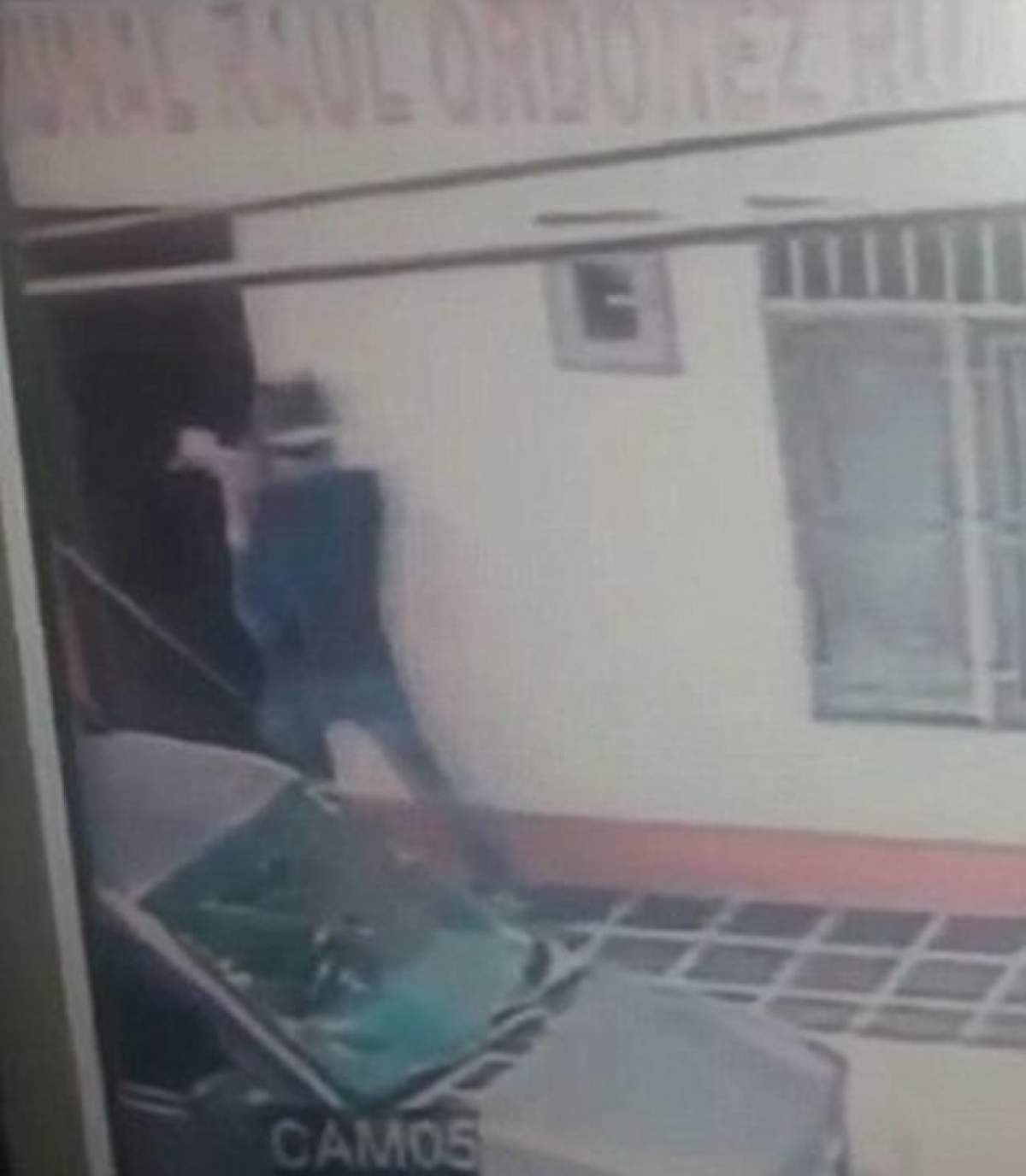 VIDEO / Imagine şocante! Camerele de vederi au surprins TOT! O jurnalistă din Columbia a fost împuşcată în cap!